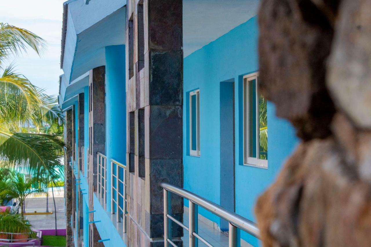 Miami Inn 新巴利亚塔 外观 照片